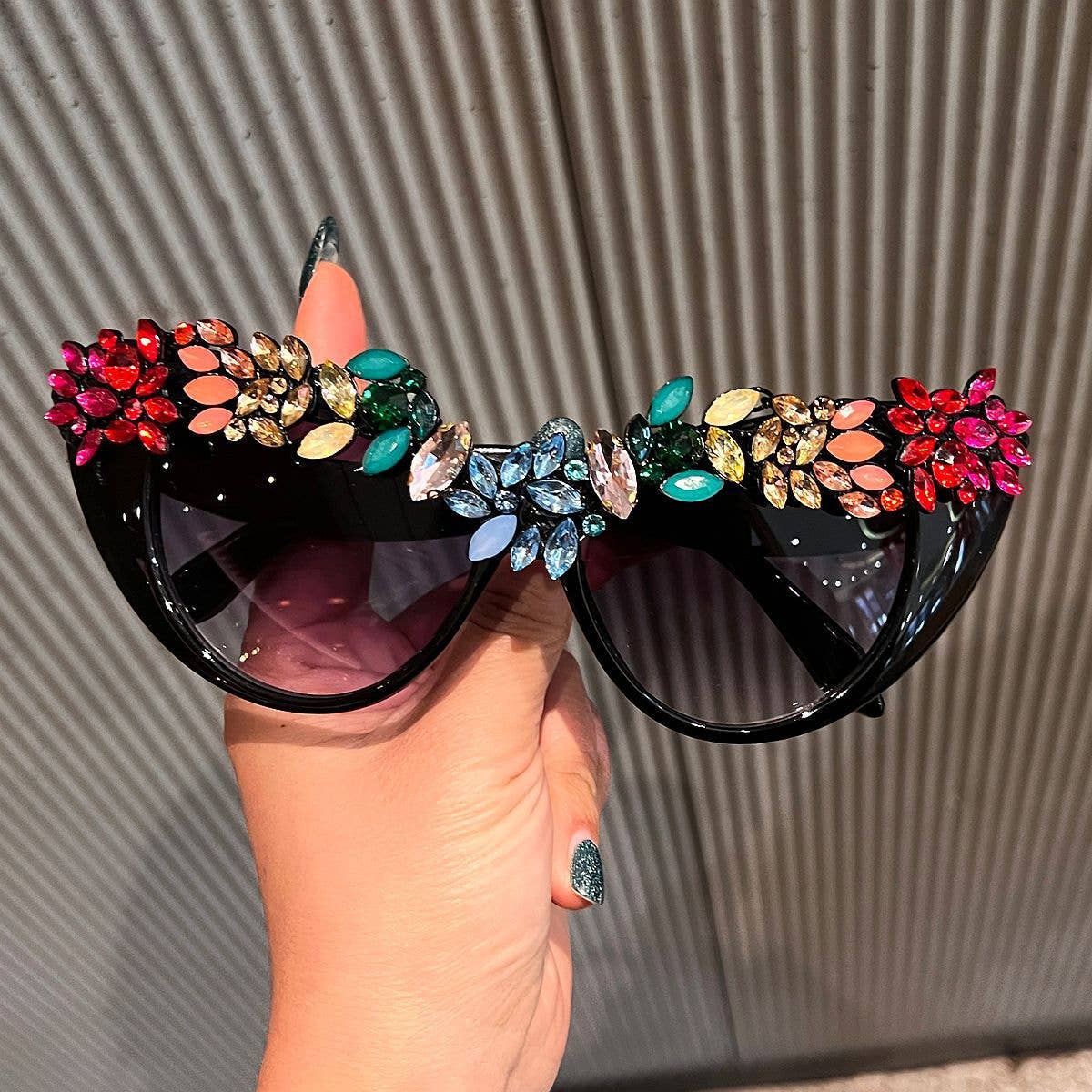 Retro Cat Eye Sunglasses with Rhinestones for Women