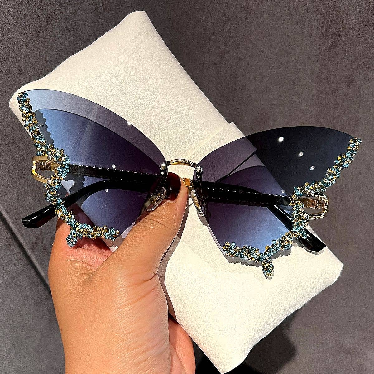 Butterfly Frame Sunglasses with Rhinestones Stylish UV400 Protection