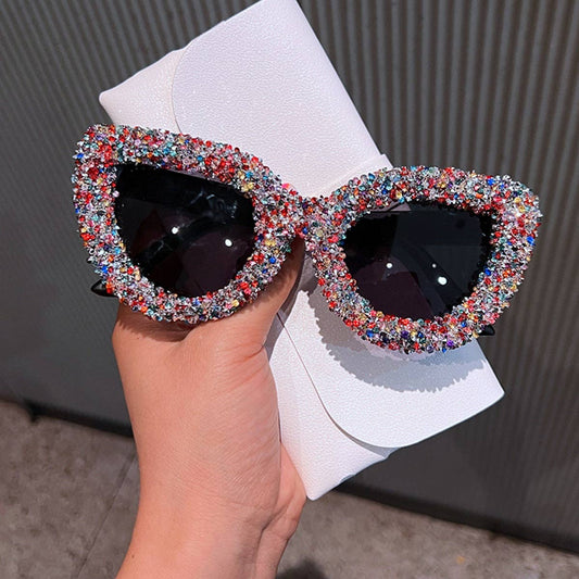 Trendy Cat Eye Sunglasses With Rhinestones