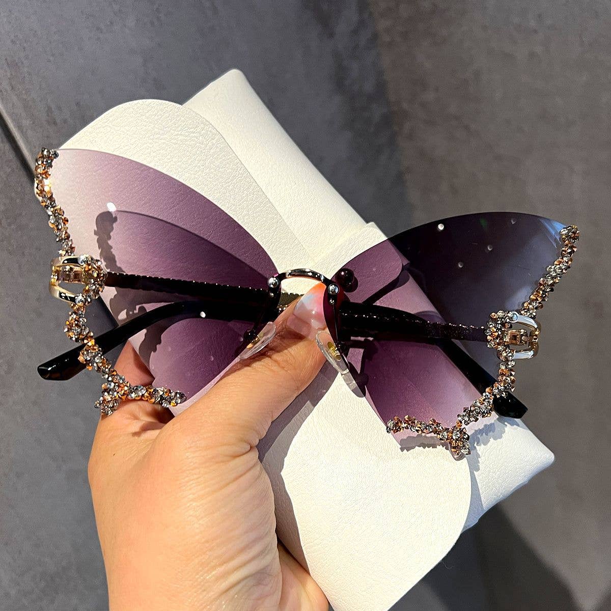 Butterfly Frame Sunglasses with Rhinestones Stylish UV400 Protection