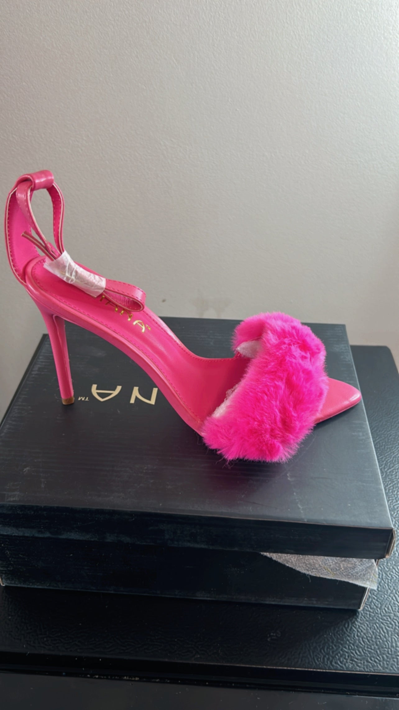 Fur Kitten Sandal in Pink