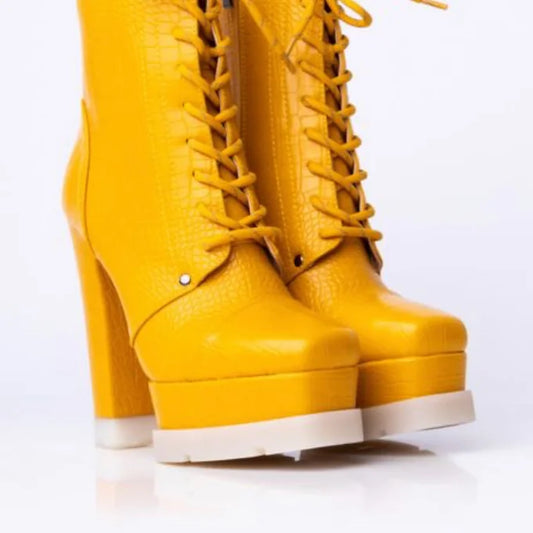 Leather Combat Boot with Heel ⎮ Yellow